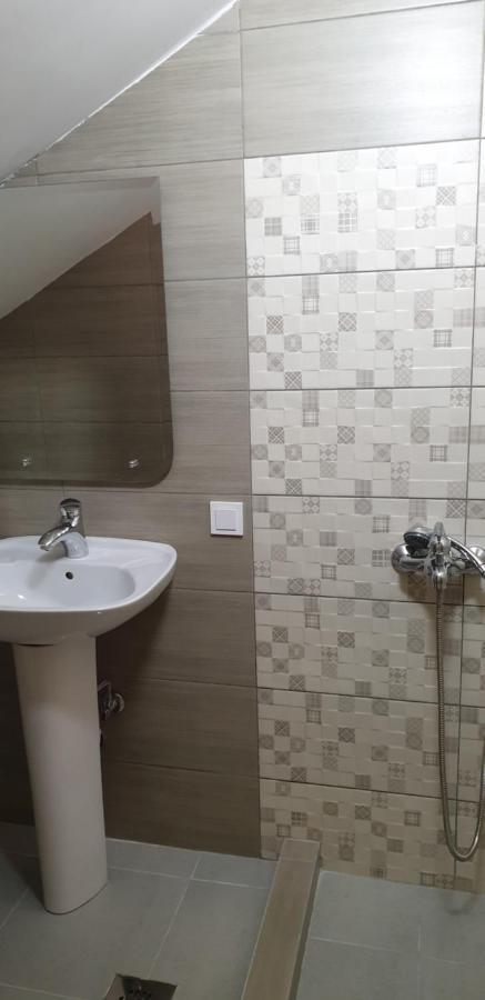 Apartments Scorpio Котор Екстер'єр фото