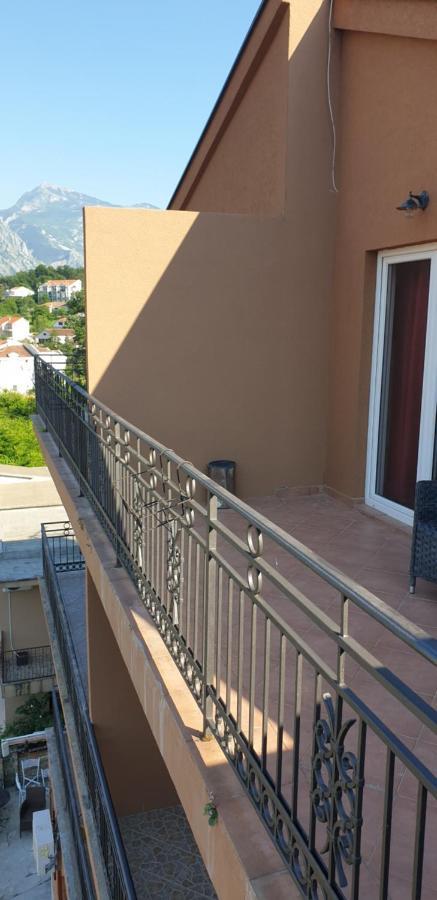 Apartments Scorpio Котор Екстер'єр фото