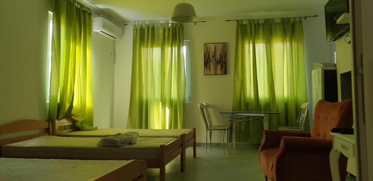 Apartments Scorpio Котор Екстер'єр фото