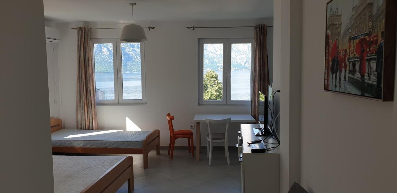 Apartments Scorpio Котор Екстер'єр фото