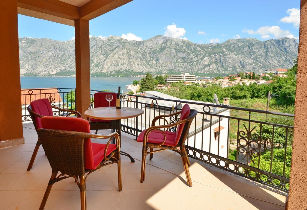 Apartments Scorpio Котор Екстер'єр фото