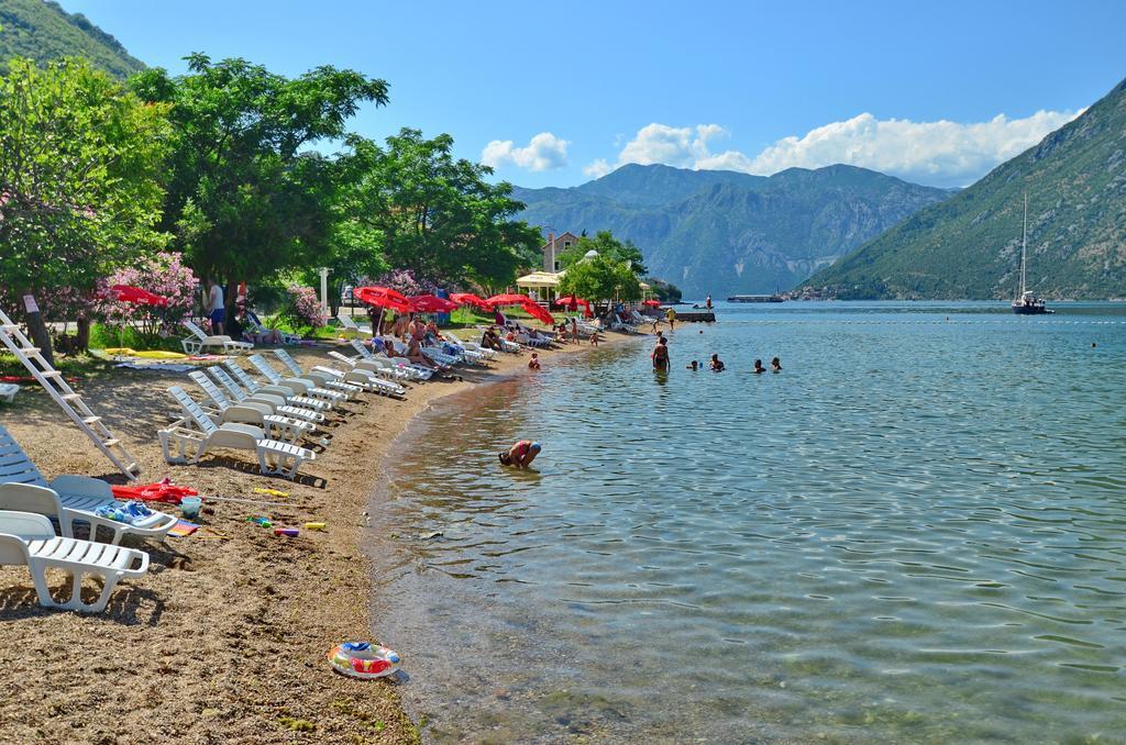 Apartments Scorpio Котор Екстер'єр фото